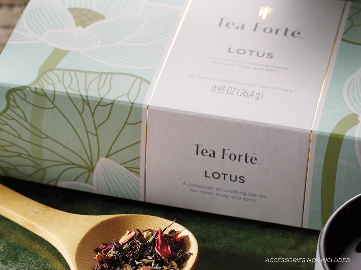 Petite Presentation Box Lotus