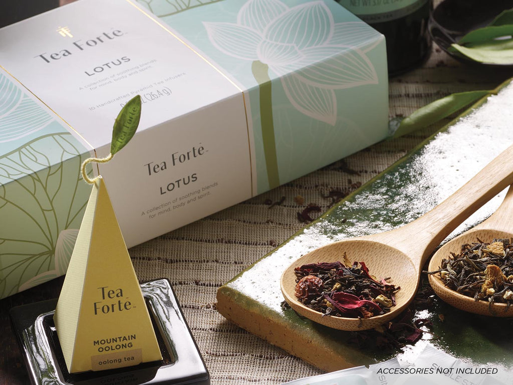 Petite Presentation Box Lotus